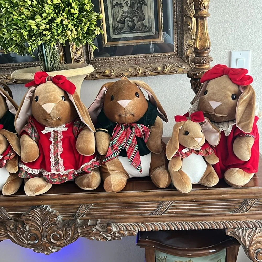 Christmas Bunnies 🐰 - Picture 4 of 5